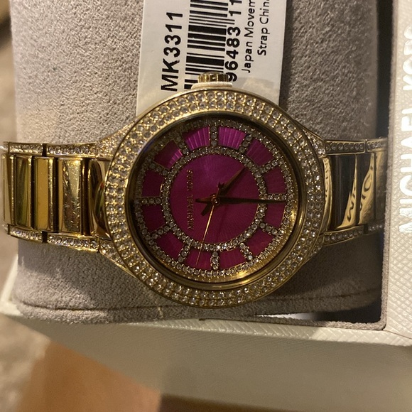 Michael Kors Kerry Watch - Picture 2 of 4